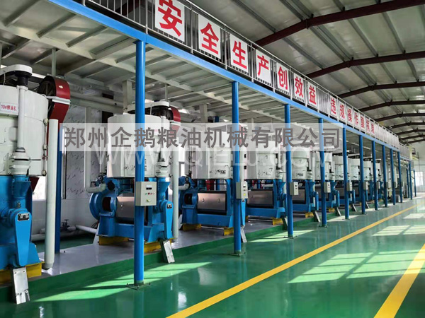 油脂精煉成套設備，企鵝糧油機械 品質優良+技術成熟(圖1)
